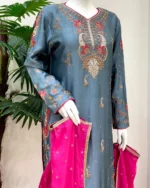 Steel Grey Kurta with Pink Dupatta And Zardozi Work - Image 2